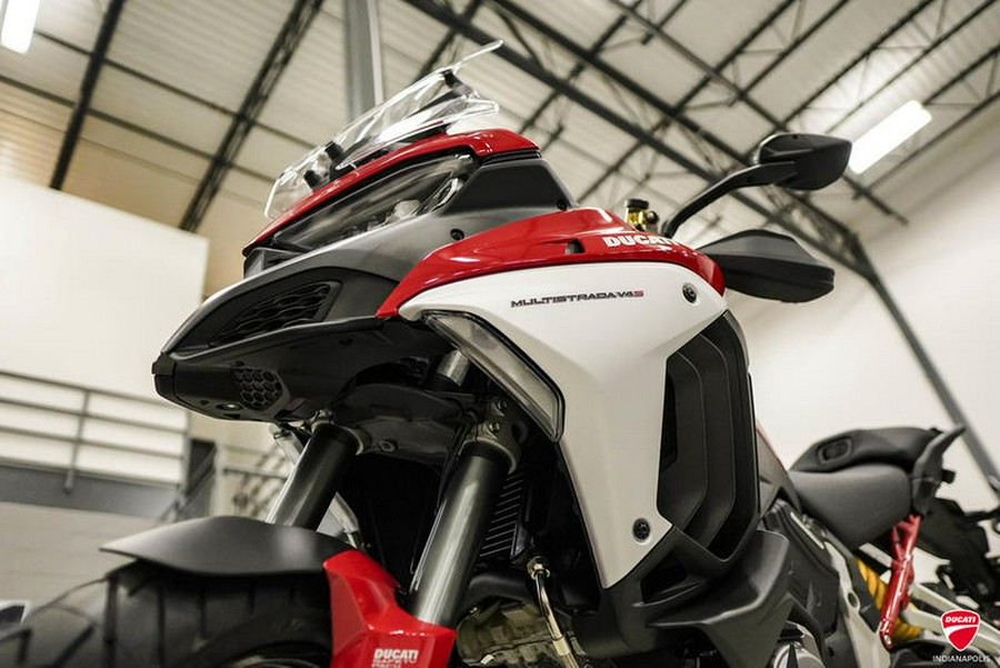 2022 Ducati Multistrada V4S Ducati Red / Alloy Wheels