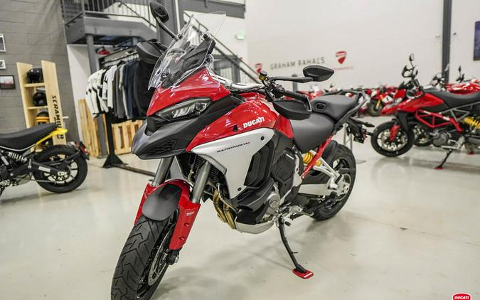 2022 Ducati Multistrada V4S Ducati Red / Alloy Wheels