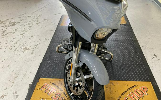2026 Harley-Davidson® Street Glide® Dark Billiard Gray Chrome Trim