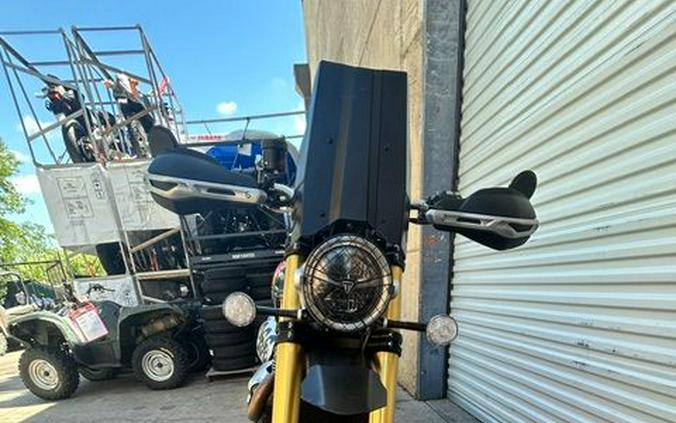 2025 Triumph Scrambler 1200 XE