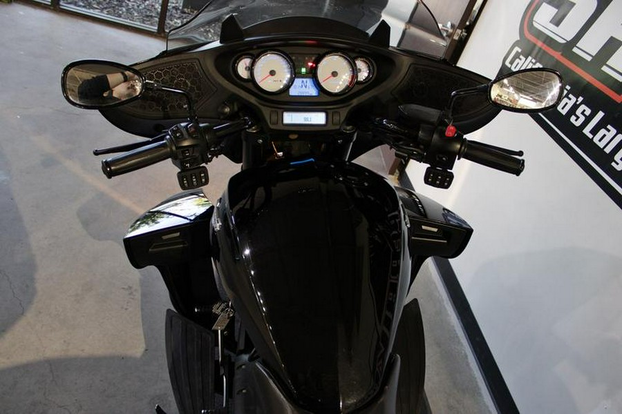 2014 Victory Motorcycles® Cross Country™ Gloss Black