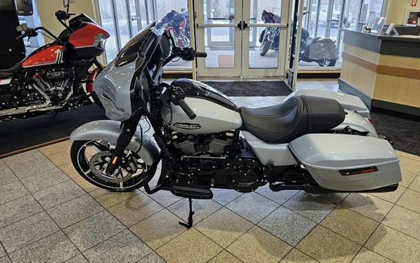 2024 Harley-Davidson FLHX - Street Glide