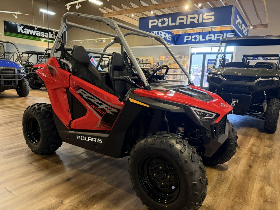 2026 POLARIS RZR 200 EFI Indy Red - 109408