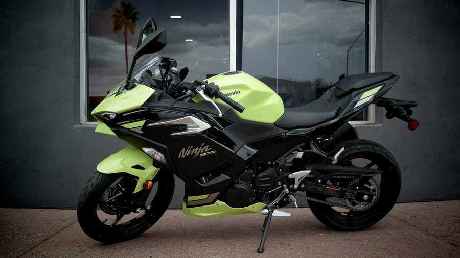 2026 Kawasaki Ninja® 500 ABS Metallic Yellowish Green/Ebony