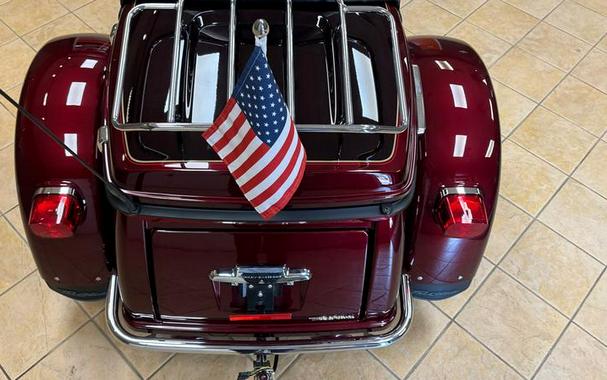 2015 Harley-Davidson® FLHTCUTG - Tri-Glide® Ultra
