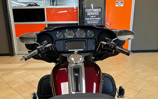 2015 Harley-Davidson® FLHTCUTG - Tri-Glide® Ultra