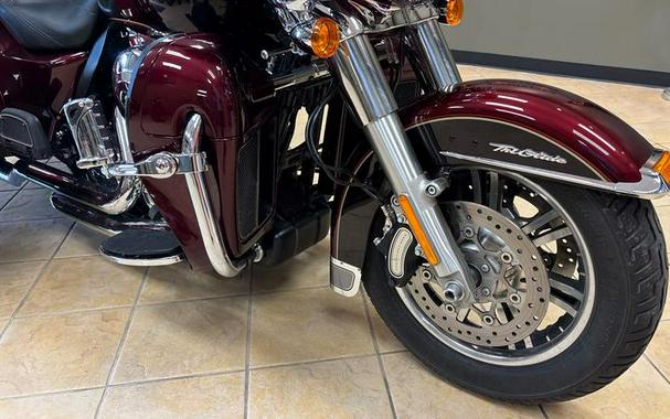 2015 Harley-Davidson® FLHTCUTG - Tri-Glide® Ultra