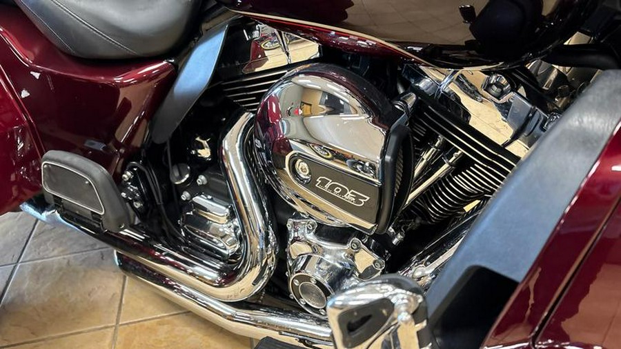 2015 Harley-Davidson® FLHTCUTG - Tri-Glide® Ultra