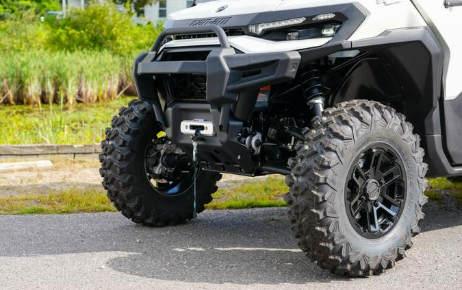 2026 Can-Am® Defender MAX Limited HD11
