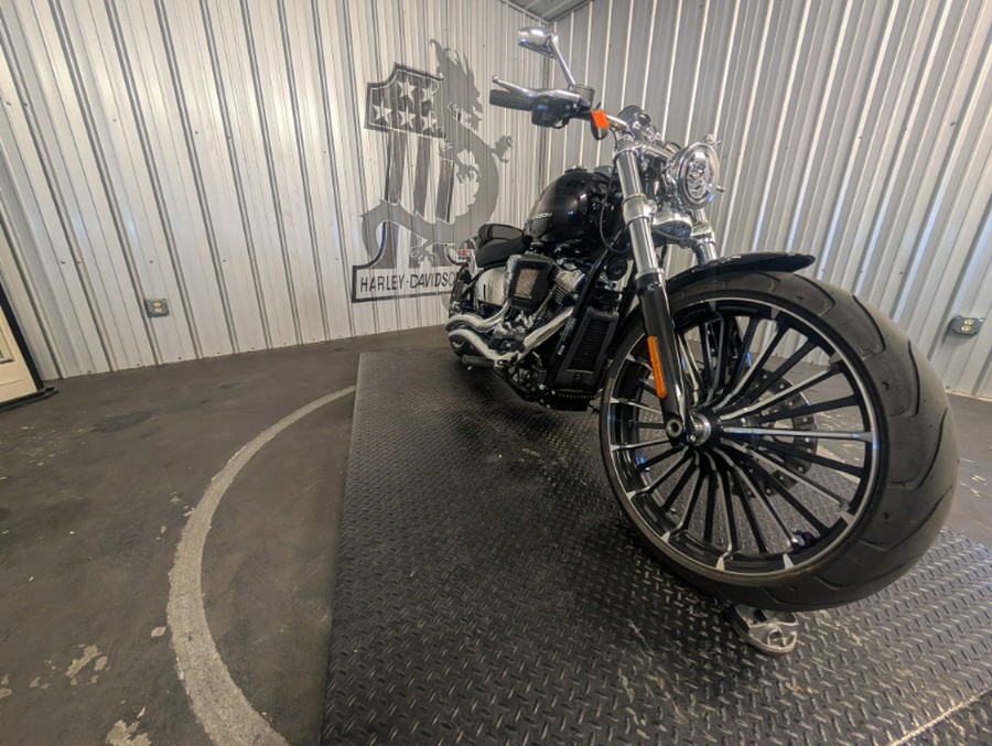 2025 Harley-Davidson BREAKOUT