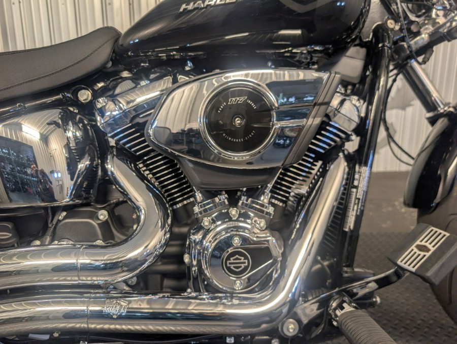 2025 Harley-Davidson BREAKOUT