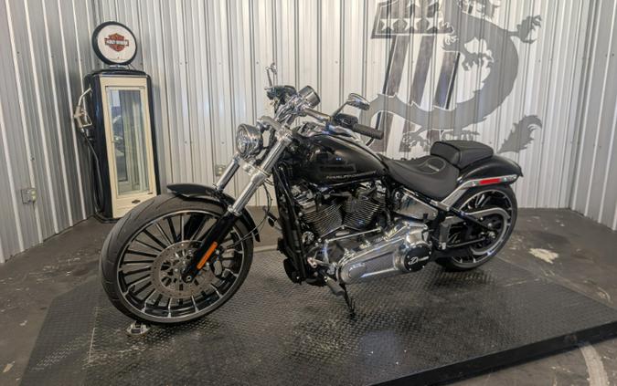 2025 Harley-Davidson BREAKOUT