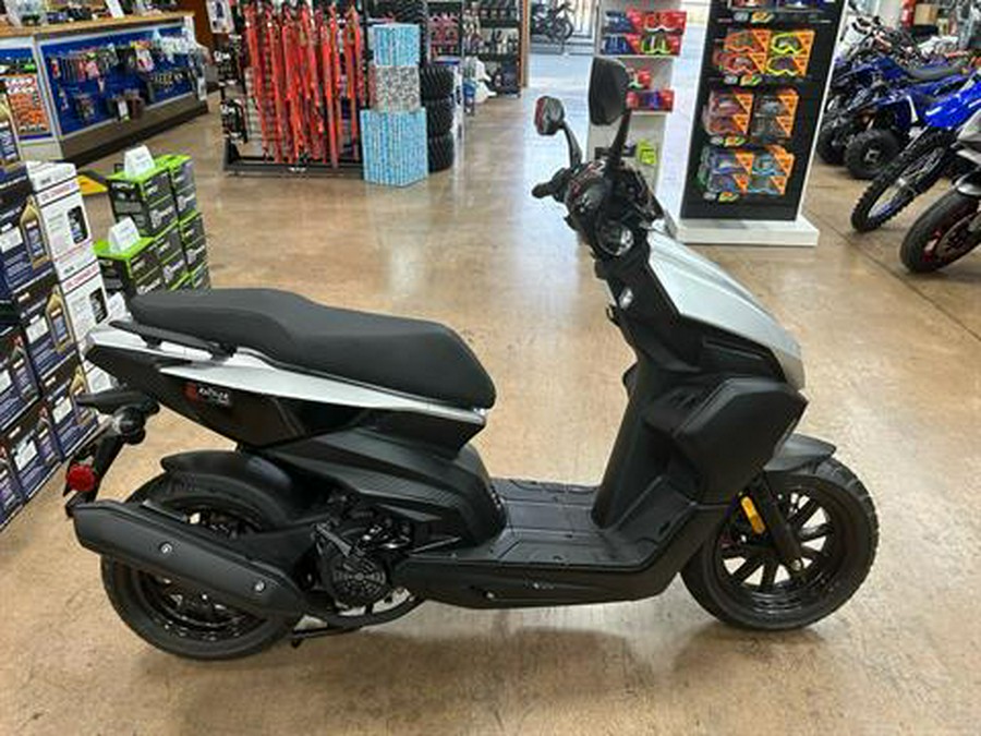 2022 Genuine Scooters Rattler 200i