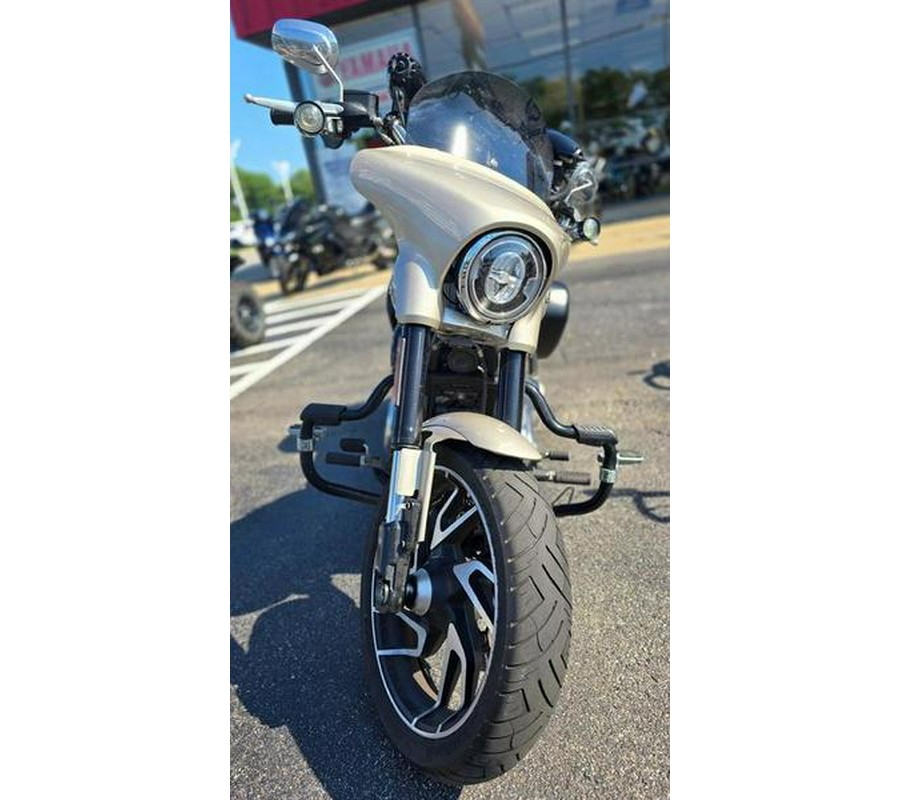 2018 Harley-Davidson® FLSB - Softail® Sport Glide™