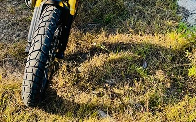 2026 Triumph Scrambler 400 XC