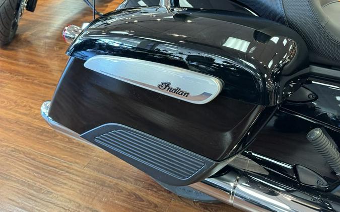 2022 Indian Motorcycle® Challenger® Limited Black Metallic