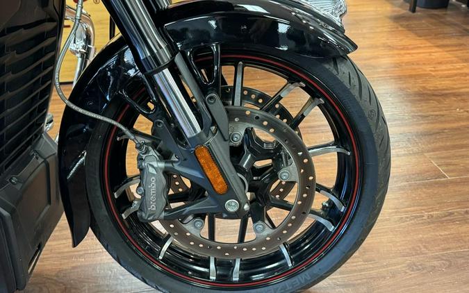 2022 Indian Motorcycle® Challenger® Limited Black Metallic