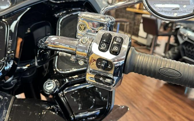 2022 Indian Motorcycle® Challenger® Limited Black Metallic