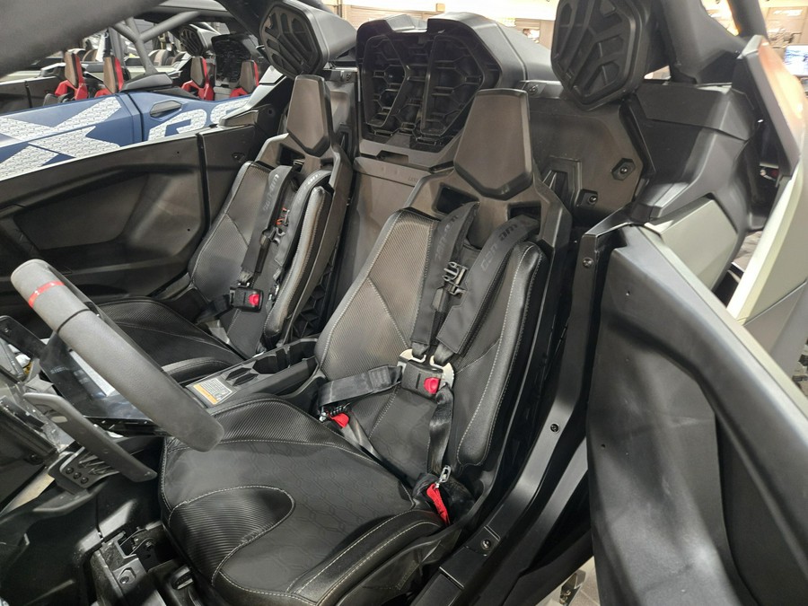 2026 CAN-AM MAVERICK R X RC WITH SMARTSHOX 999T DCT