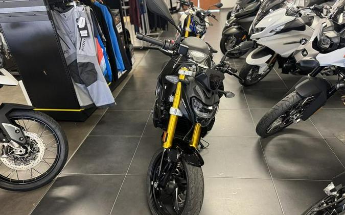 2023 BMW G 310 R Triple Black