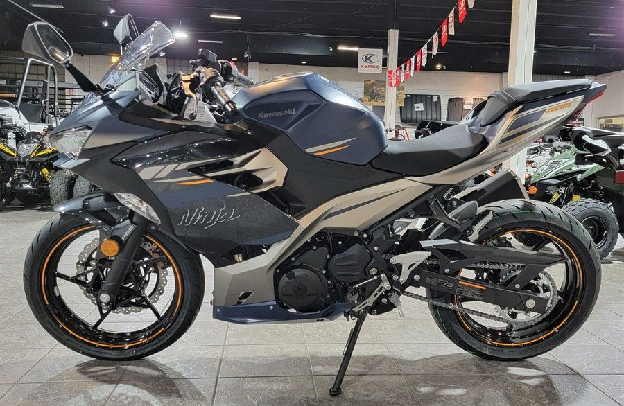 2023 Kawasaki Ninja 400 ABS