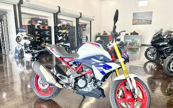 2022 BMW G 310 R Kyanite Blue Metallic