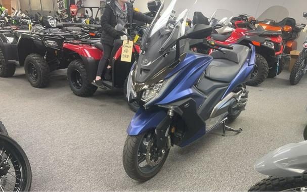 2022 KYMCO AK 550