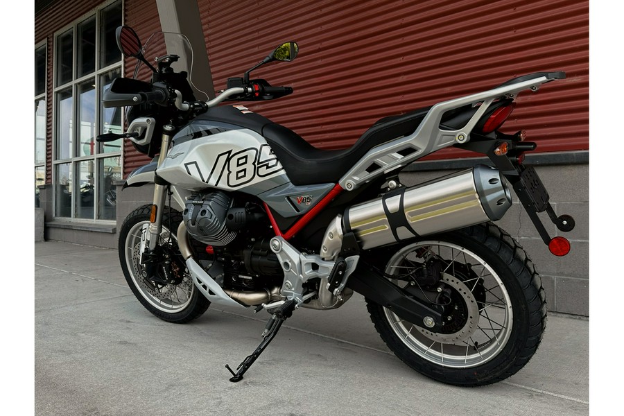 2025 Moto Guzzi V85 TT
