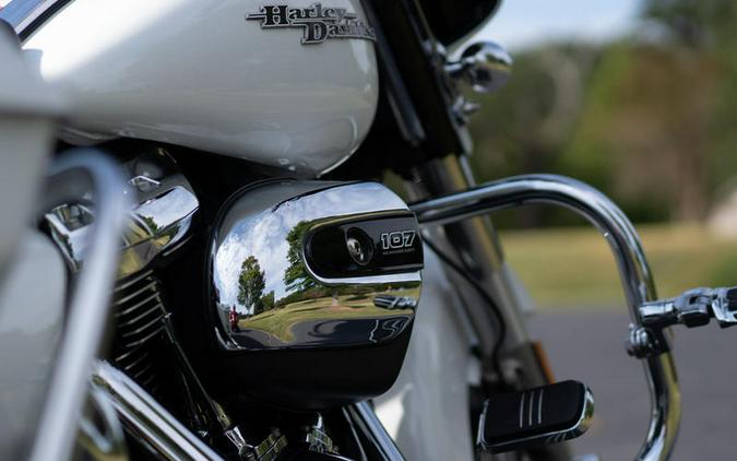 2017 Harley-Davidson® FLHXS - Street Glide® Special