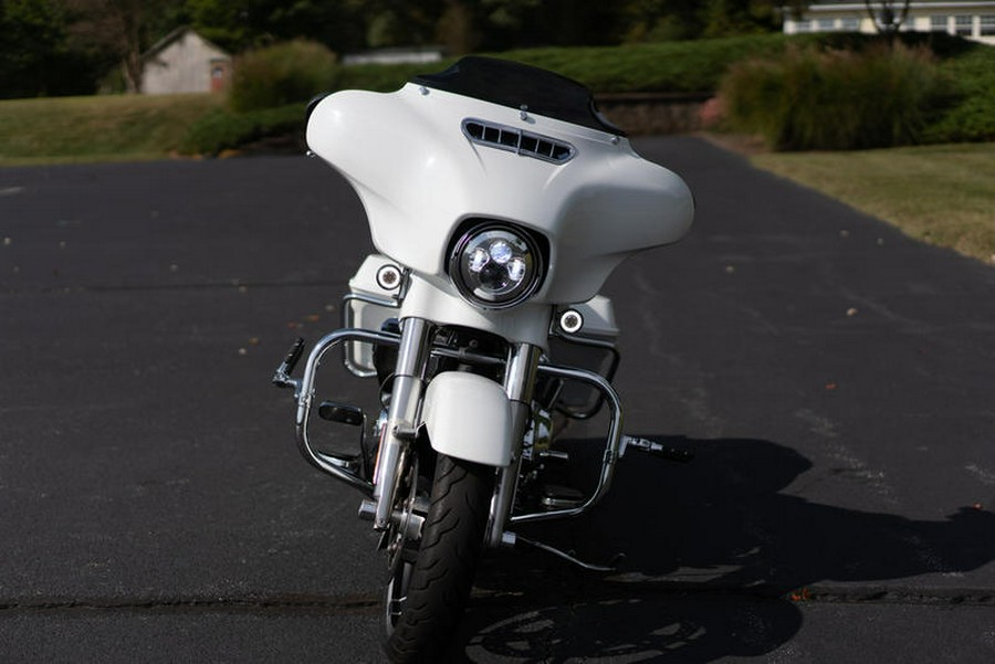 2017 Harley-Davidson® FLHXS - Street Glide® Special