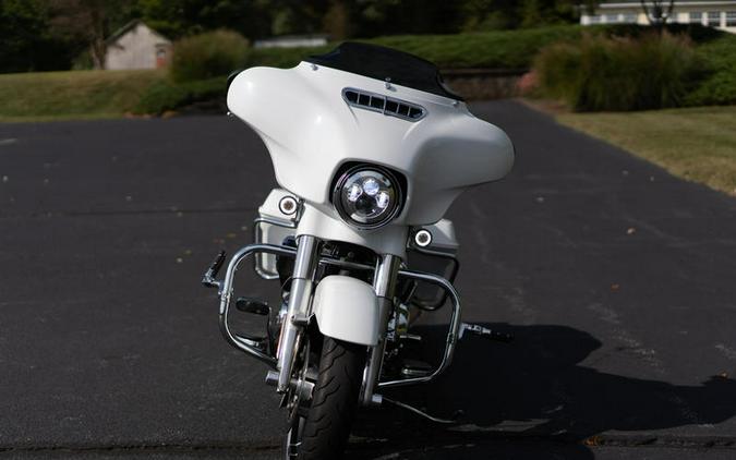 2017 Harley-Davidson® FLHXS - Street Glide® Special