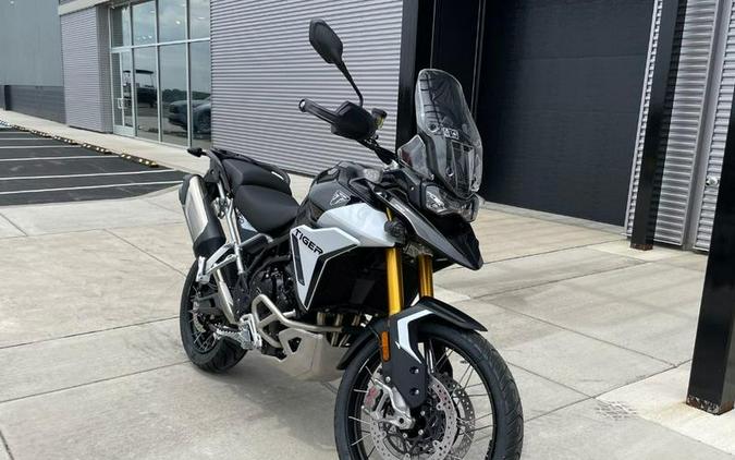 2024 Triumph Tiger 900 Rally Pro Carbon Black / Sapphire Black