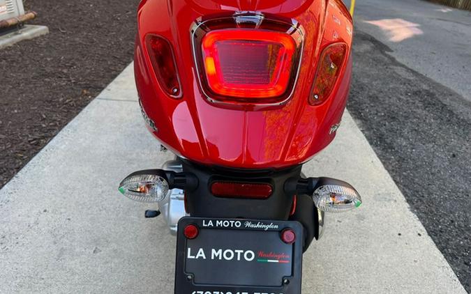 2025 Vespa Primavera 150 RED