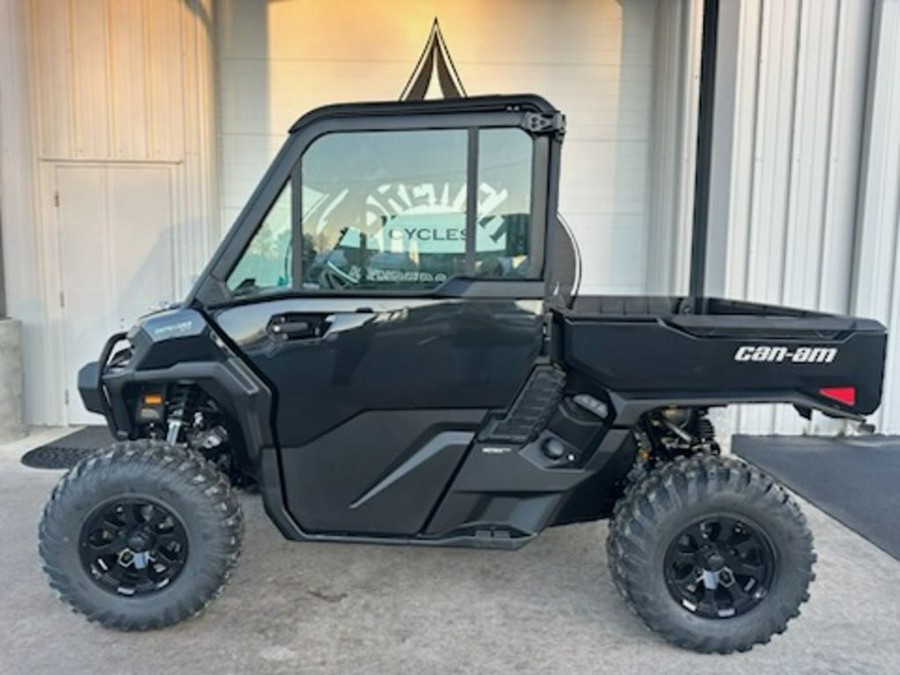 2026 Can-Am® Defender XT CAB HD11 With 10.25 in.display