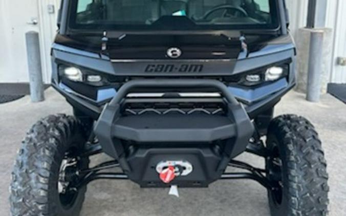 2026 Can-Am® Defender XT CAB HD11 With 10.25 in.display