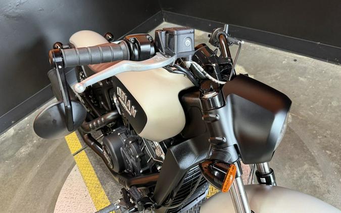 2023 Indian Scout Bobber ABS Silver Quartz Smoke
