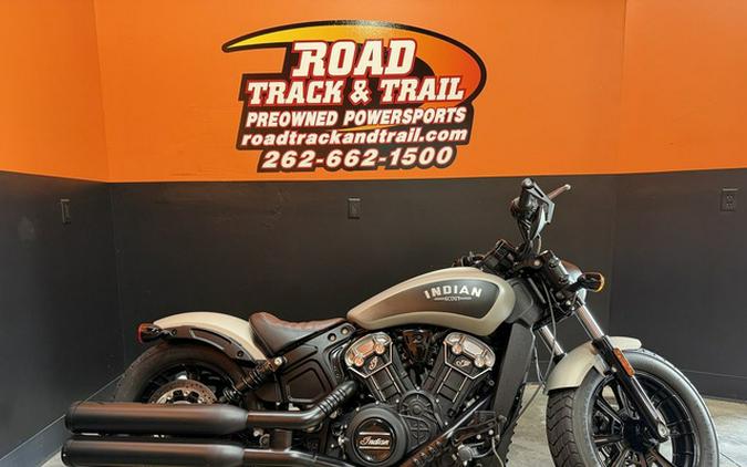 2023 Indian Scout Bobber ABS Silver Quartz Smoke