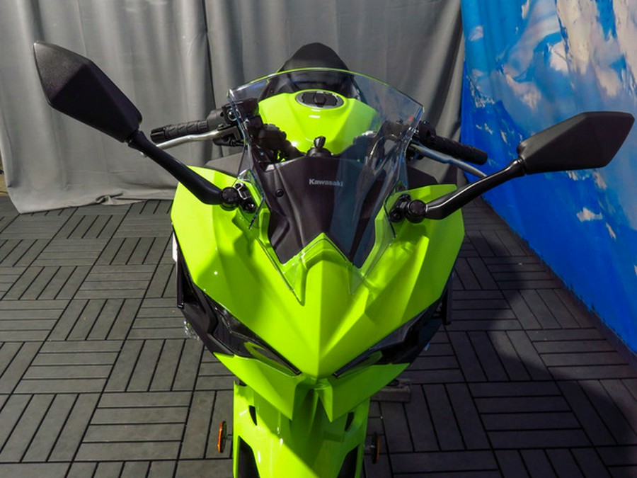 2026 Kawasaki Ninja 500 ABS Metallic Yellowish GreenEbony