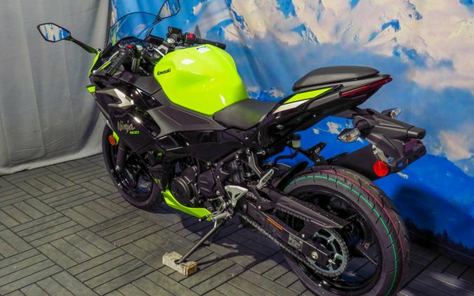 2026 Kawasaki Ninja 500 ABS Metallic Yellowish GreenEbony