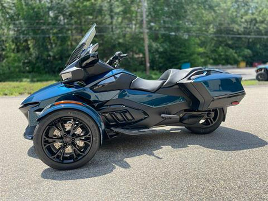 2024 Can-Am Spyder RT