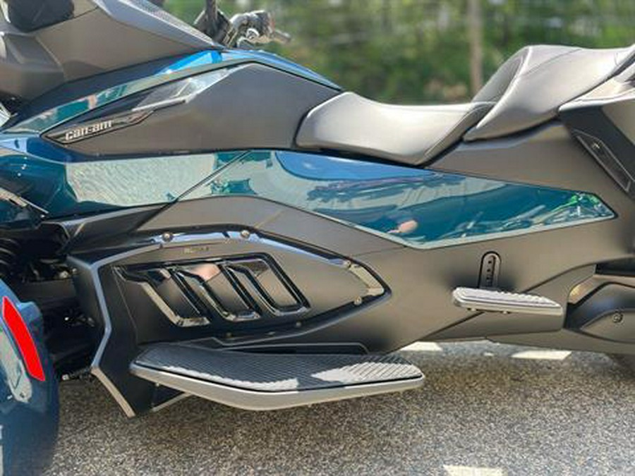 2024 Can-Am Spyder RT