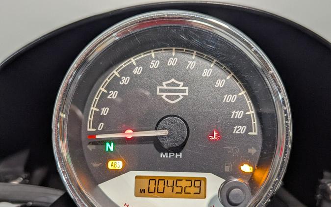 2017 Harley-Davidson® Harley-Davidson Street® 750 Velocity red deluxe