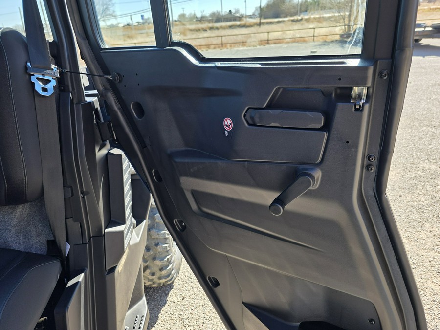 2026 Can-Am Defender MAX XT CAB HD11