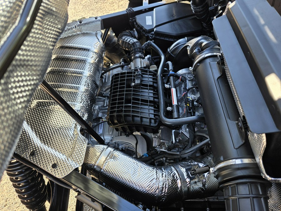 2026 Can-Am Defender MAX XT CAB HD11