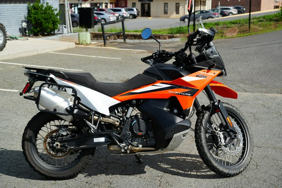 2023 KTM Adventure 890