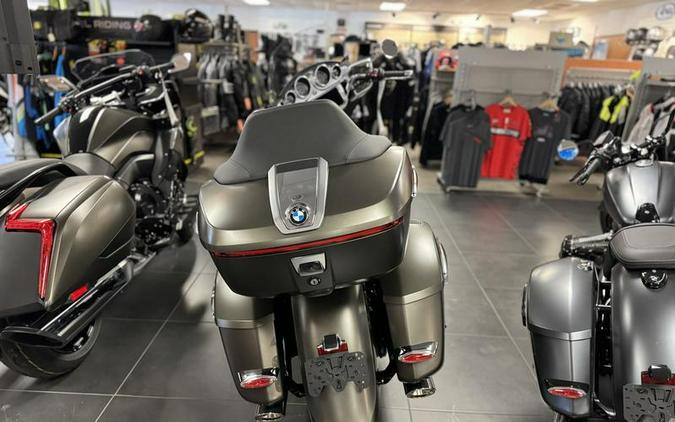 2024 BMW R 18 Transcontinental Manhattan Metallic Matte