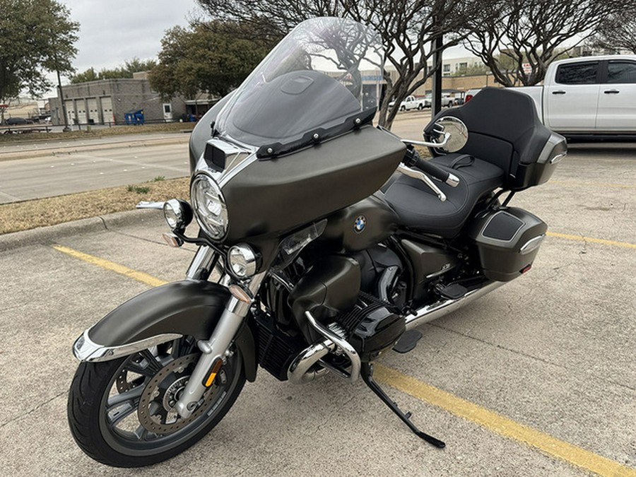 2024 BMW R 18 Transcontinental Manhattan Metallic Matte