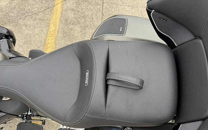 2024 BMW R 18 Transcontinental Manhattan Metallic Matte