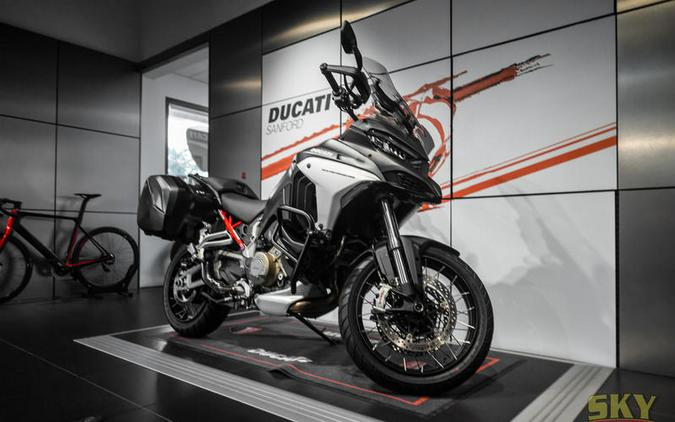 2022 Ducati Multistrada V4S Aviator Grey / Spoked Wheels