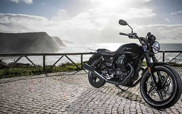 2023 Moto Guzzi V7 Stone